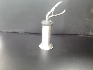 RECIPIENTE PARA PINZAS.